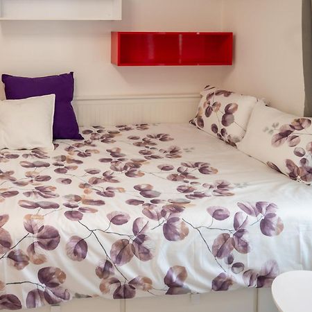 דירות סופיה Colorful Studio With Balcony - Free Parking מראה חיצוני תמונה