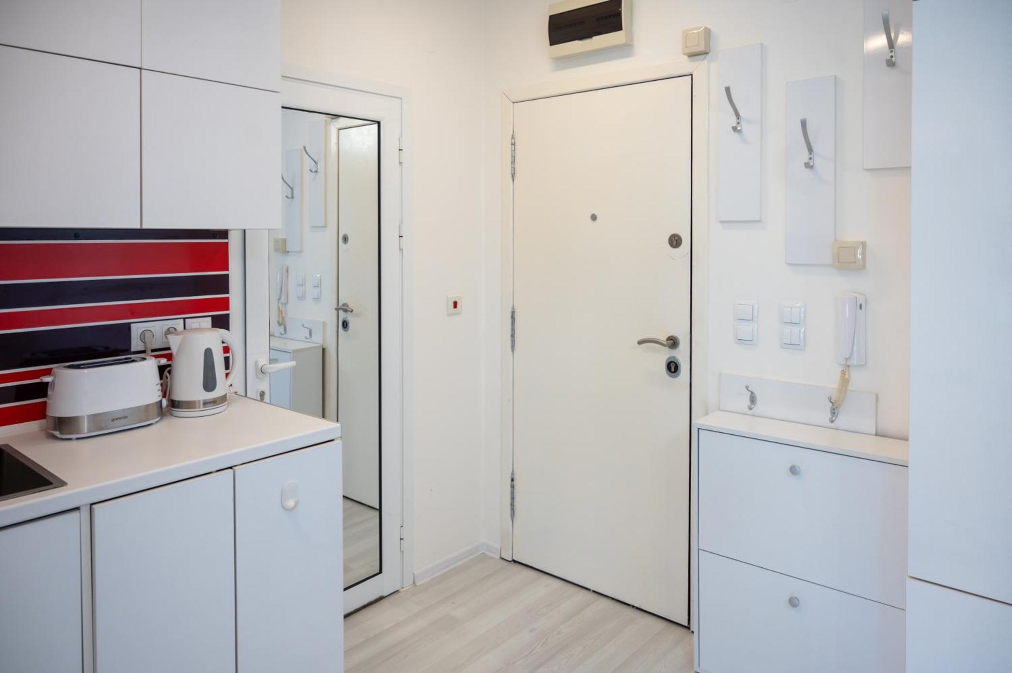 דירות סופיה Colorful Studio With Balcony - Free Parking מראה חיצוני תמונה