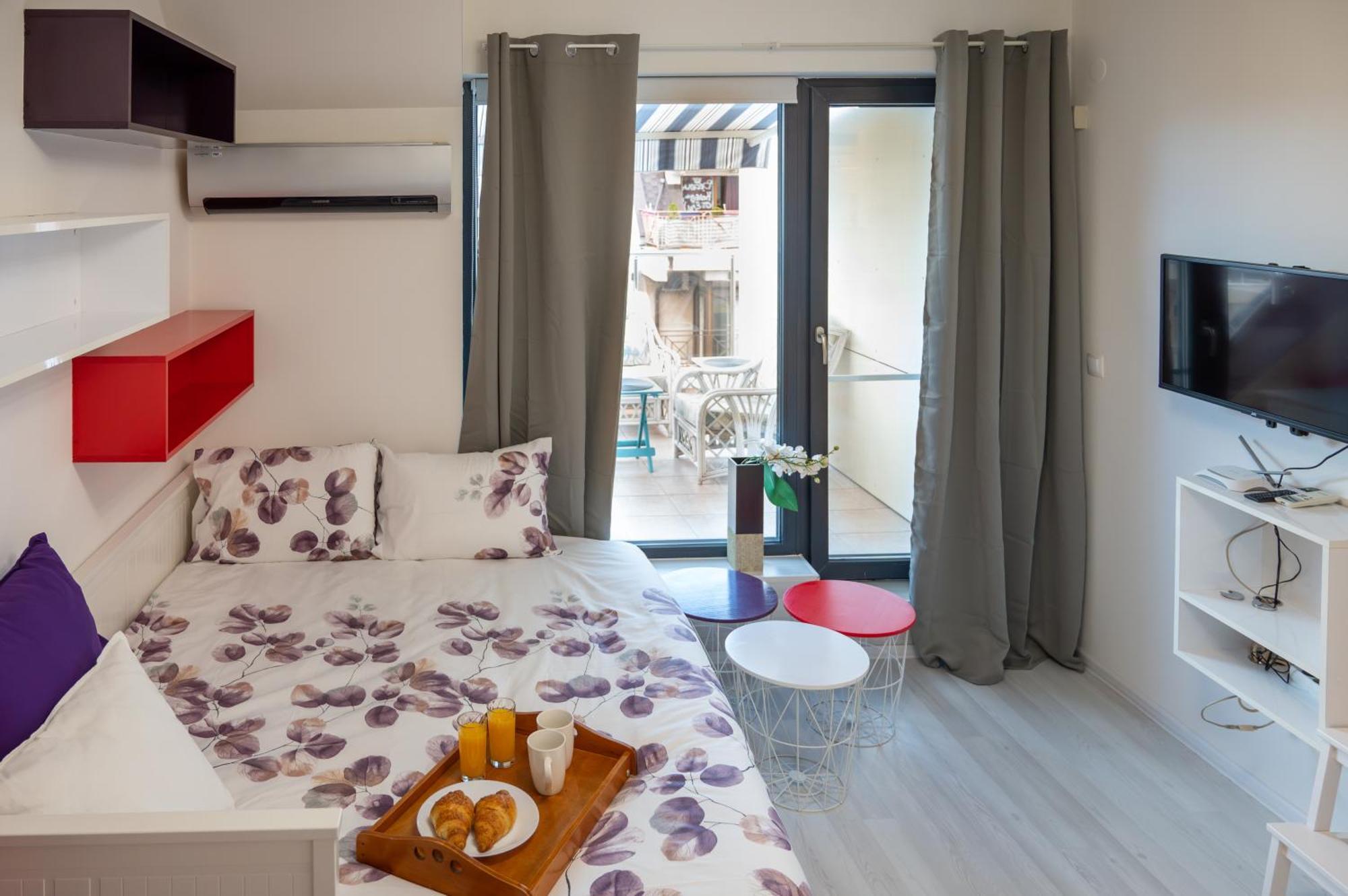 דירות סופיה Colorful Studio With Balcony - Free Parking מראה חיצוני תמונה